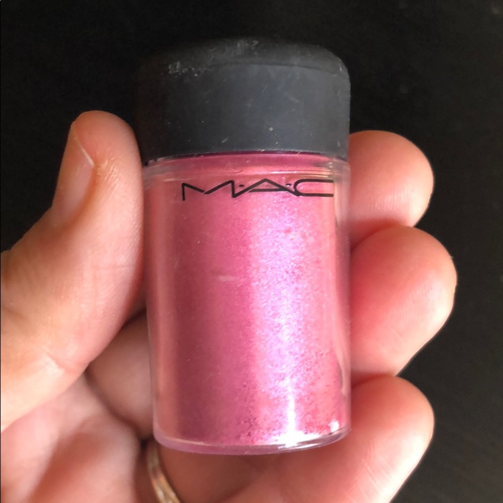 Mac glitter eye shadow